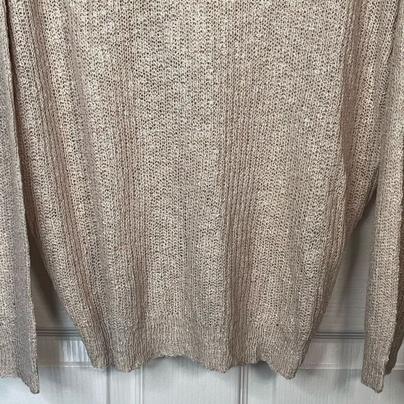 Moon & Madison Sz L Tan Twist Back Sweater Vneck - Picture 3 of 12
